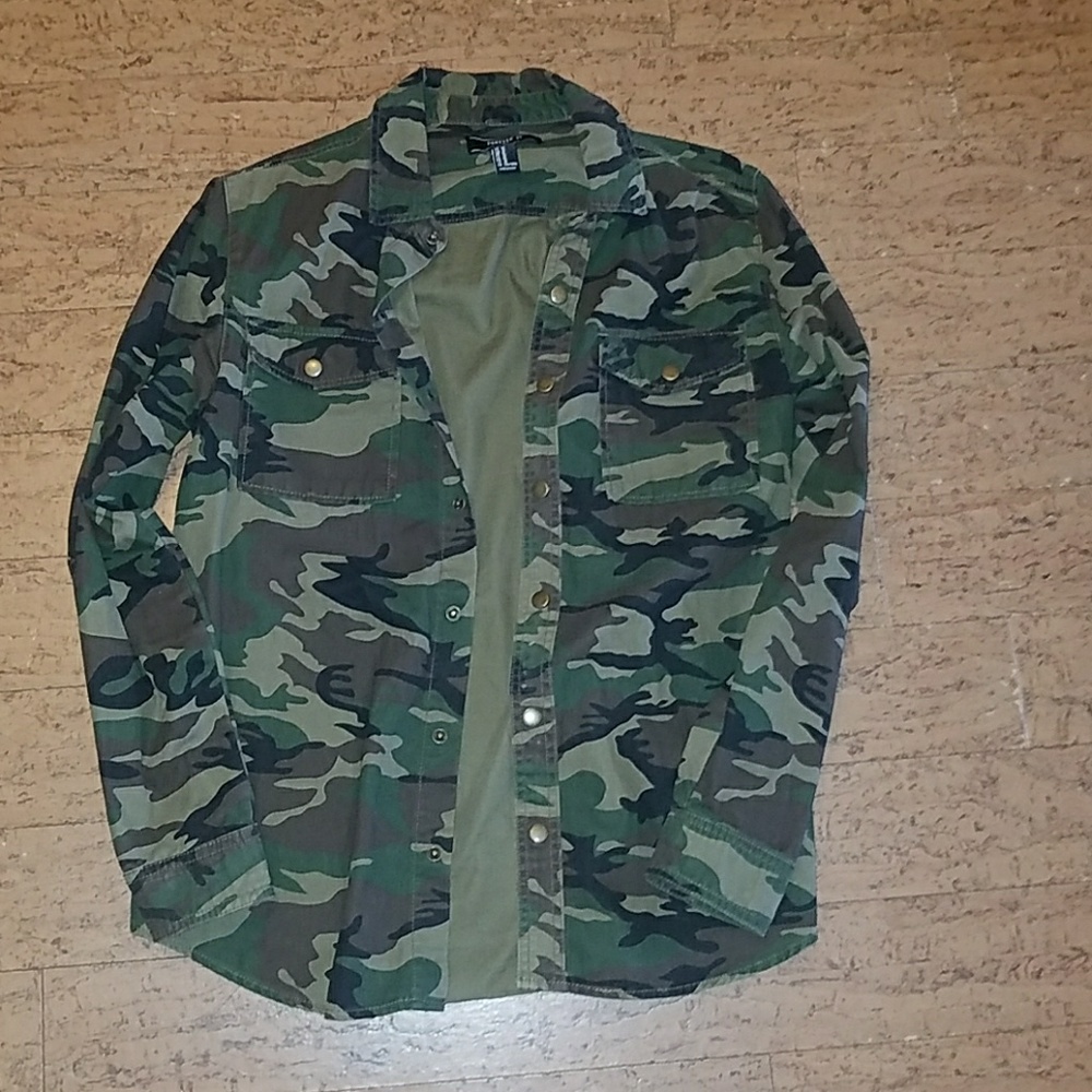 Long sleeve camo button up